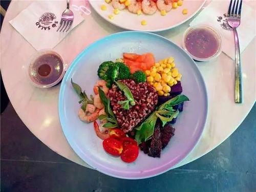 昆明轻食爆料事件视频  第1张